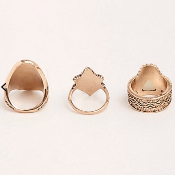 NWT set of 3 rings - Picture 3 of 8